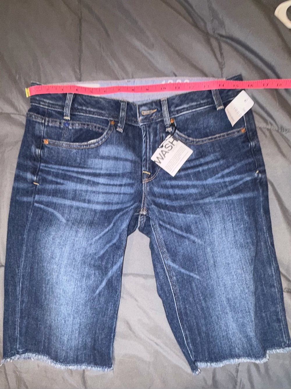 Gap 1969 Denim Shorts Size 27 NWT Medium Wash Raw Hem - Picture 5 of 7
